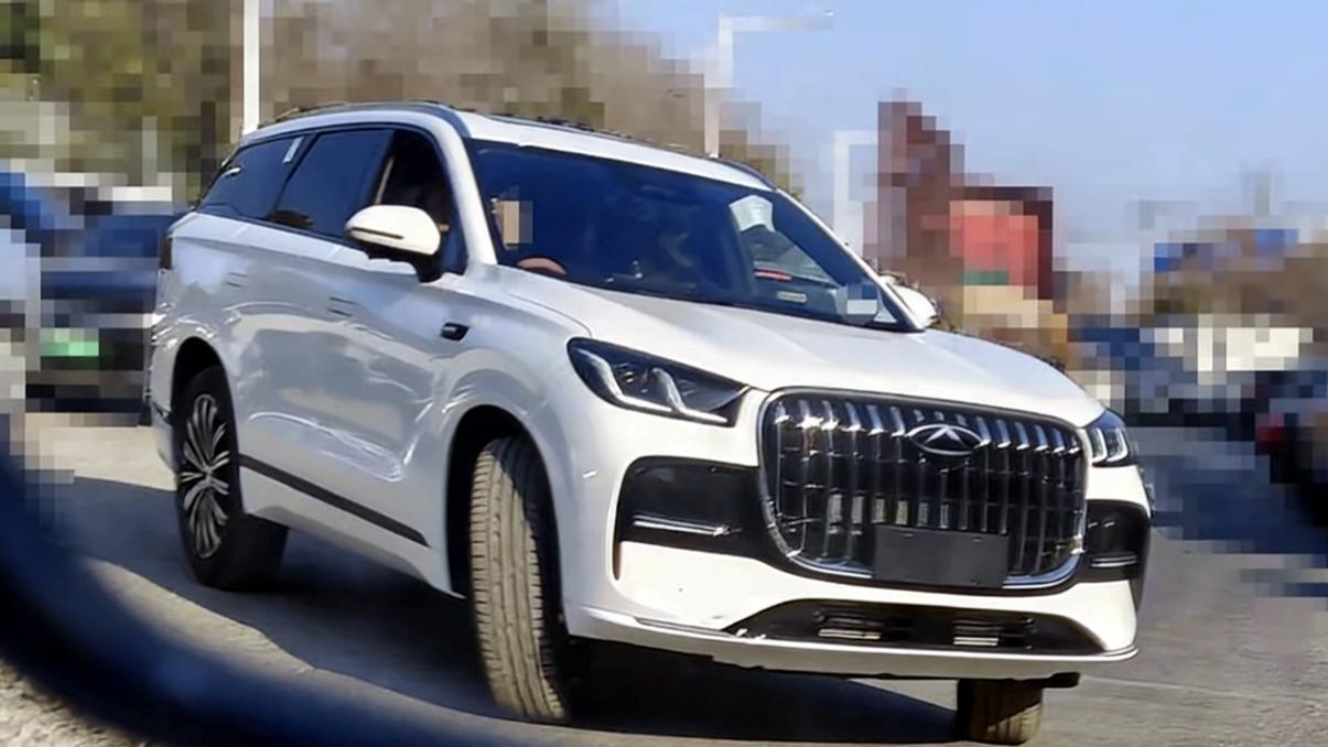 新款奇瑞瑞虎9现身，前脸新设计，换装新风格内饰，尺寸小幅提升