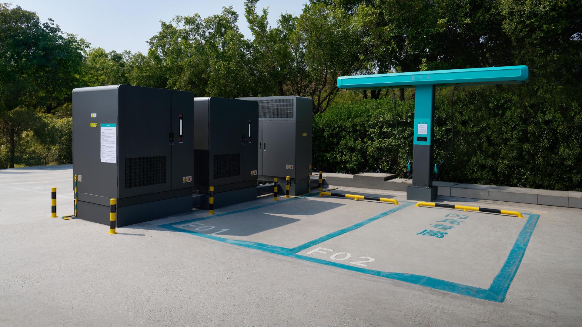 比亚迪闪充这么快会伤害电网？伤害电池吧？答案是，不会