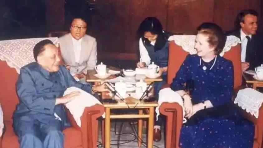 英国通过鸦片战争引发列强侵华，在二战和战后也不断侵犯我国权益