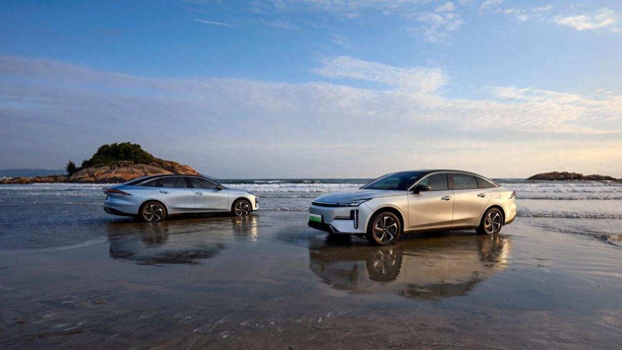 同价位无敌！三电终身质保 + 超低油耗双 buff