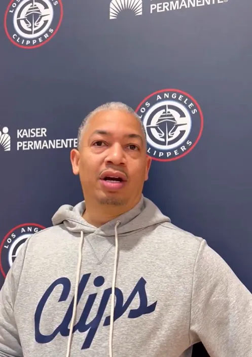 加兰又不是第一天个子矮，也不是第一天被针对

问题在鲈鱼的排兵布阵上，又或者说，