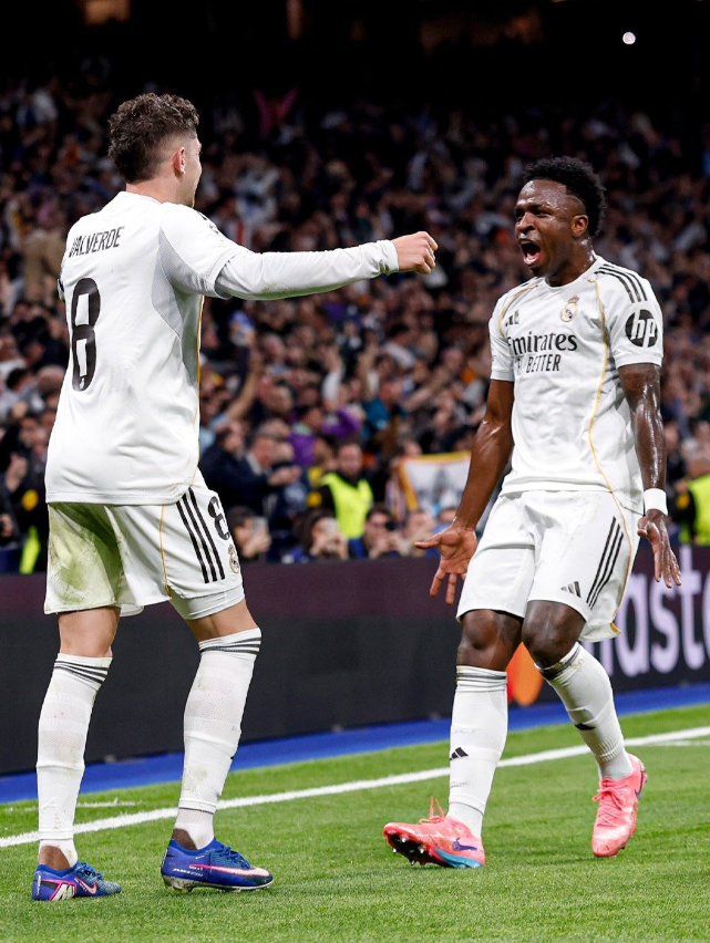 3月12日，欧冠1/8决赛首回合。

①阿森纳1-1勒沃库森。

比赛上半场势均