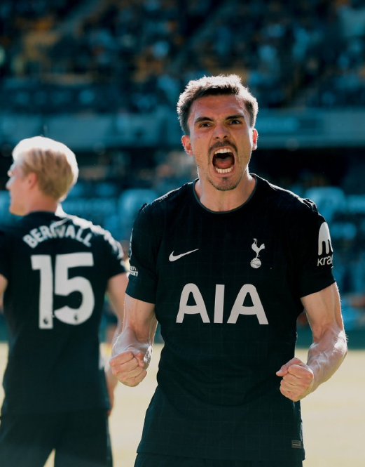 不容易啊，真的不容易！凭借帕利尼亚82分钟的破门，热刺客场1-0小胜狼队，拿到1