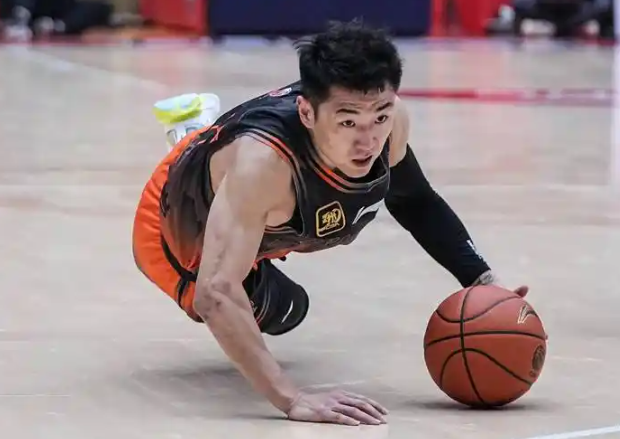 邱彪说“为尊严而战”
省体今晚等的不是奇迹，是一口气
邱彪赛前说了两件事：过程、