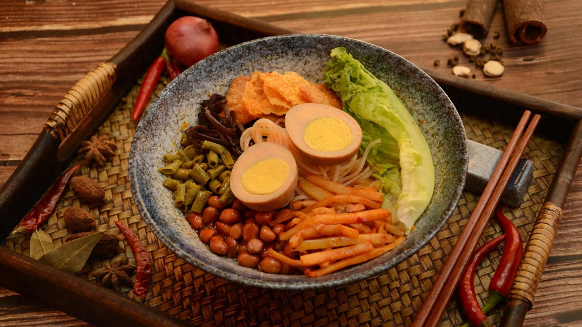 你说广西美食只有螺蛳粉？老表们直接笑出声，这些美味连吃七天七夜都吃不完
