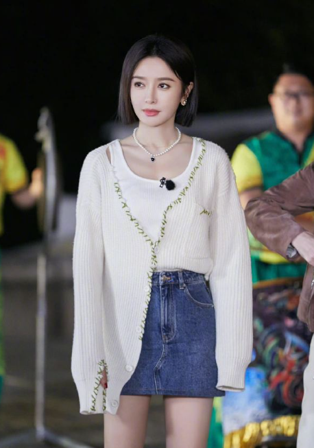 秦岚晒澳门随拍，咱就是说这谁能不爱