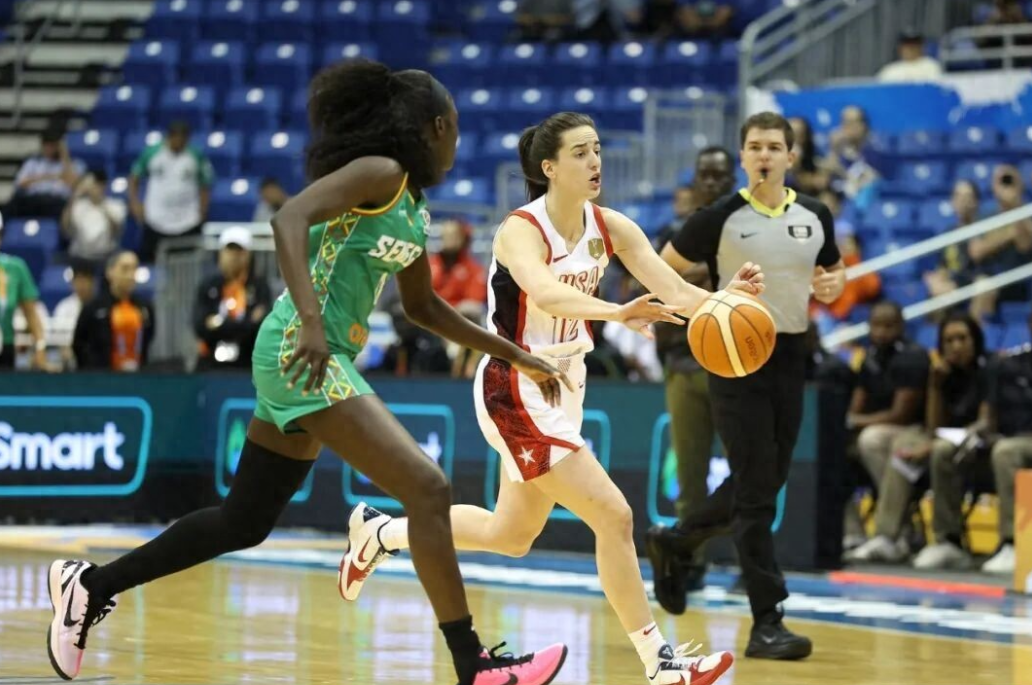 3月12日，女篮世界杯预选赛小组赛圣胡安赛区，美国女篮以110-46狂胜塞内加尔