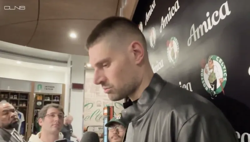 NBA常规赛，凯尔特人115-101击败猛龙。

凯尔特人球员尼古拉-武切维奇接