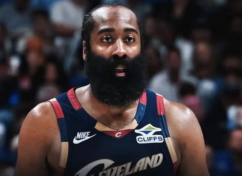 哈登降薪留队，骑士这套双核真能硬刚凯尔特人？
哈登为了冲冠也是拼了，3年9700
