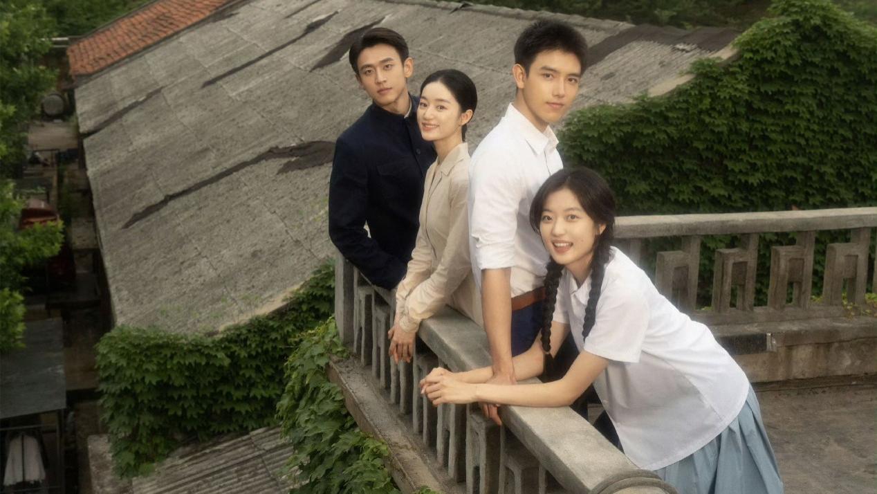 冯小刚选中演《芳华》，颜值不输陈飞宇，身材不输黄景瑜，两部热剧霸屏，这位“红三代”演员火了