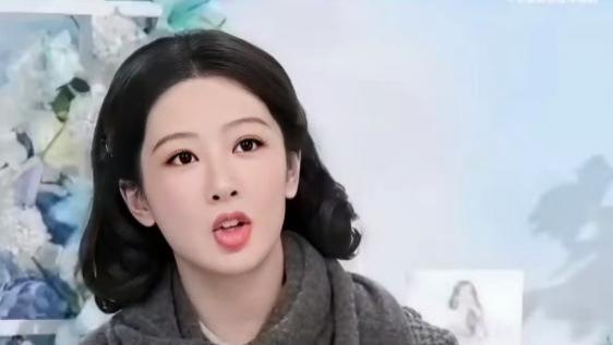 杨紫直播爆金句：“少吃、多睡、戒色”，网友：太真实了