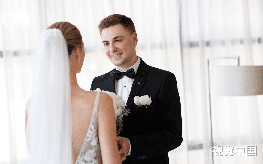 婚礼当天，我发现老公患有无精症，退婚后，才发现他的秘密不止如此……