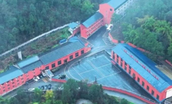 【派出所回应教育基地教官殴打学员：确实存在殴打情况，已对校方作出相应处罚】今年4