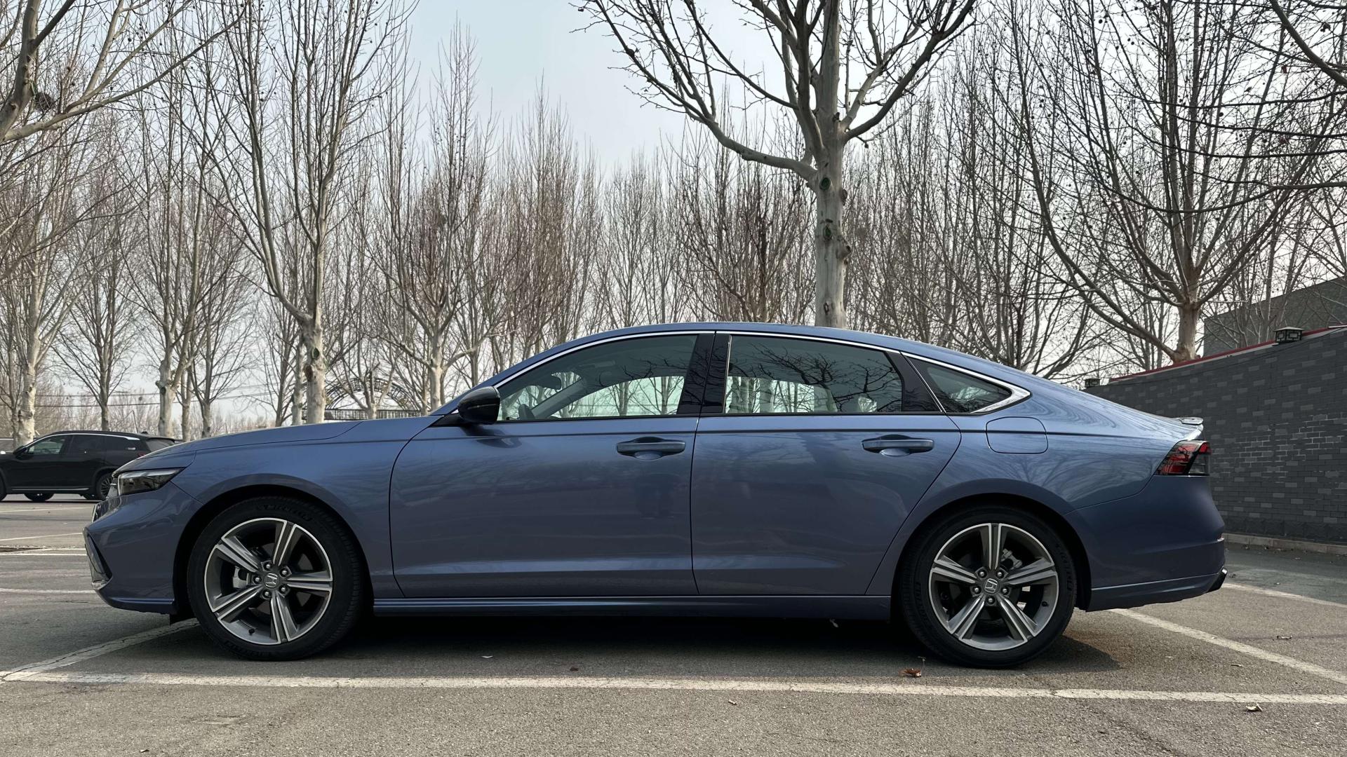 务实家用B级首选 广本雅阁