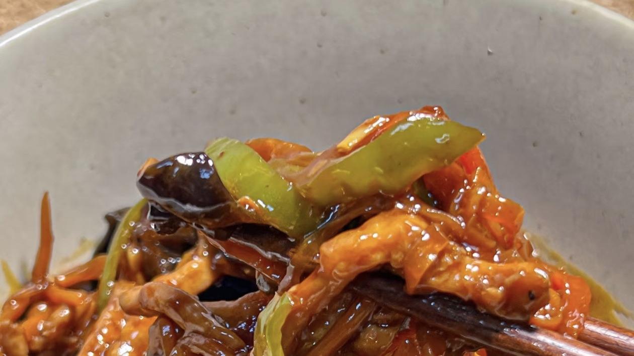 鱼香肉丝：藏在烟火里的家常美味