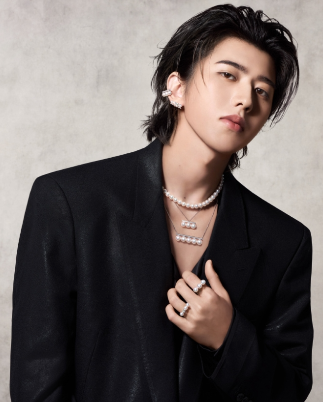 蔡徐坤空降塔思琦全球代言人
塔思琦和蔡徐坤近五年毫无合作，这次直接给了首位全球代