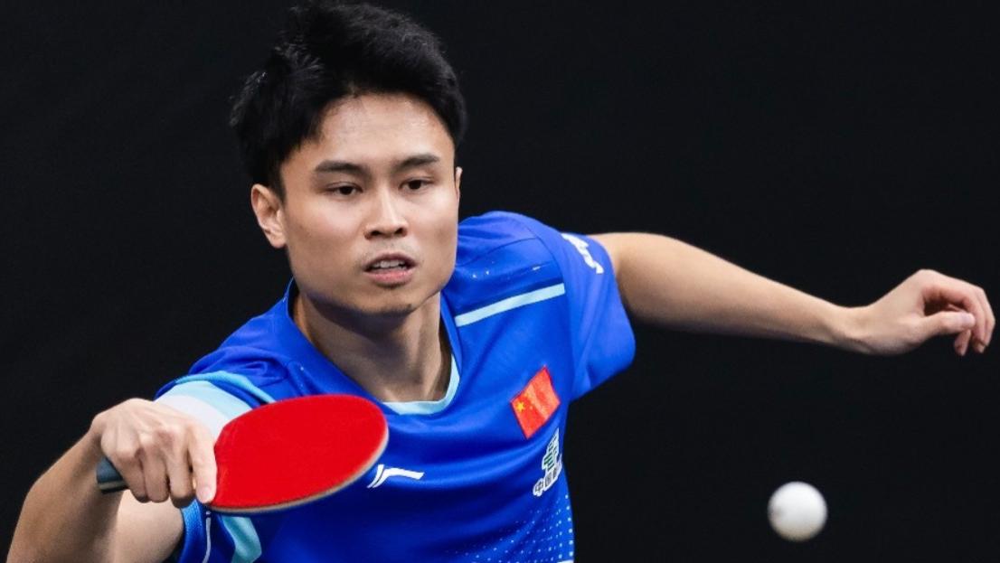 国乒新年首冠诞生！周启豪4-2逆转队友登顶，此前打败3位世界冠军