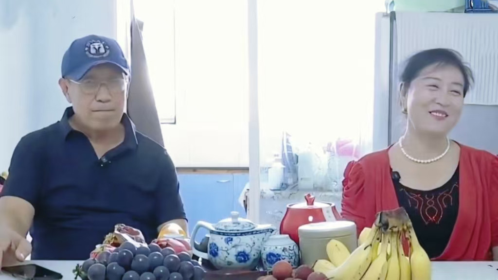 大爷存款百万找漂亮老伴，舍得花钱愿意养她，被嫌弃岁数大又显老