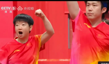 莎头组合再战松岛辉空张本美和，莎莎出手果断，落点精准到极致，刁钻球路直接限制松岛