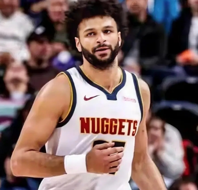 真是不是一个级别的对手，第一节比赛结束，掘金队以39-25森林狼队，单节赢了14