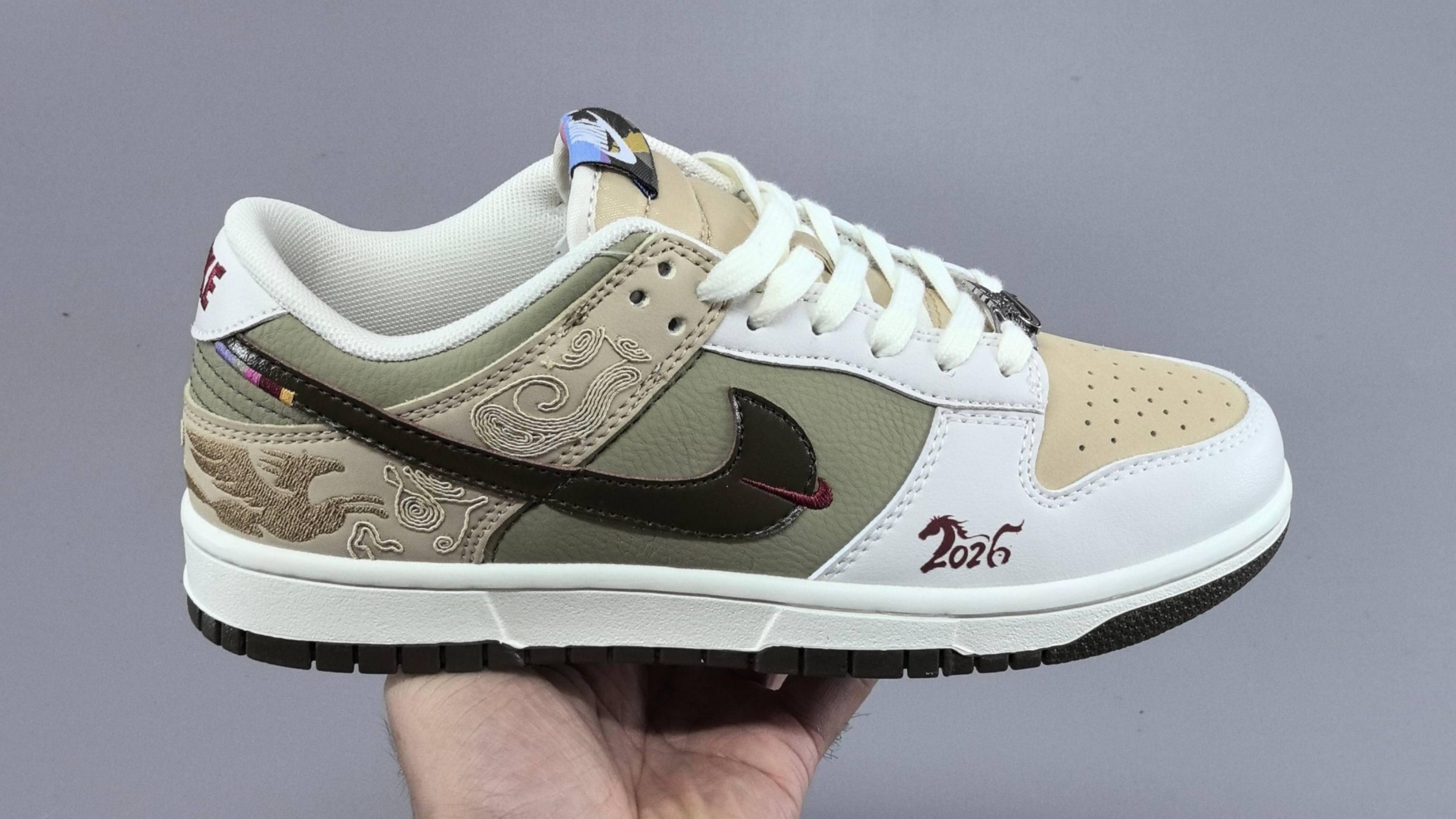 Nike SB 马年限定 运动板鞋