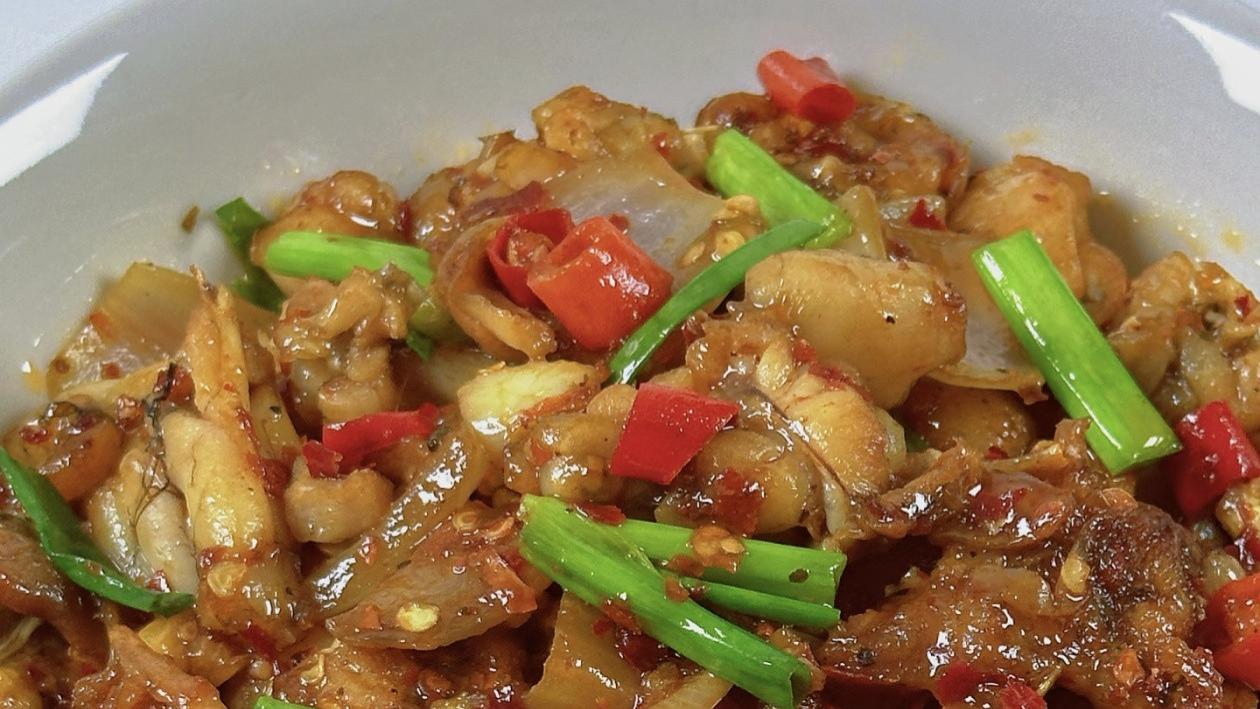 香辣过瘾的家常爆炒牛蛙，在家轻松复刻饭店级美味