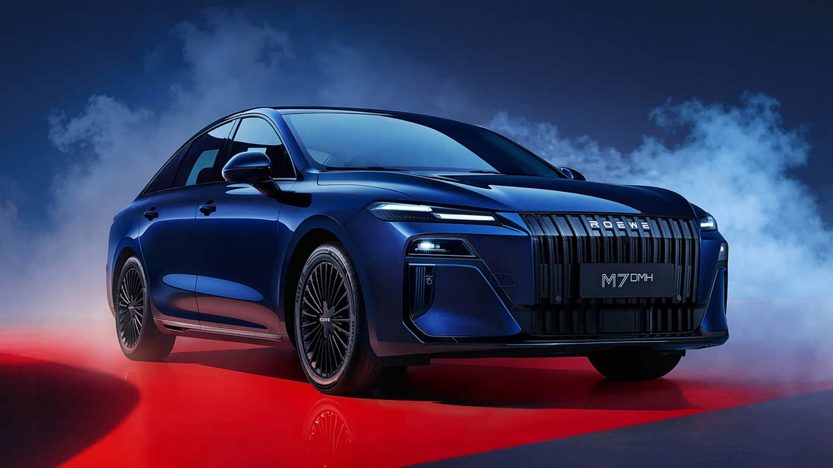 北京车展见：荣威M7黑马版内饰官图，蓝黑车漆+2050km续航