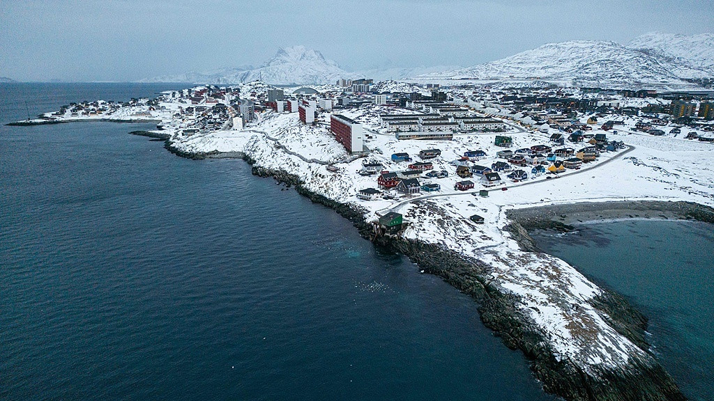 格陵兰暗战：美国百亿购岛梦重启，丹麦“绝不公开”的谈判里藏着什么？