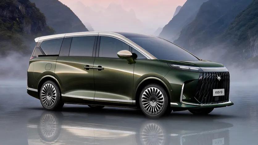 北汽极狐首款高端MPV“问道V9” 工信部申报信息曝光