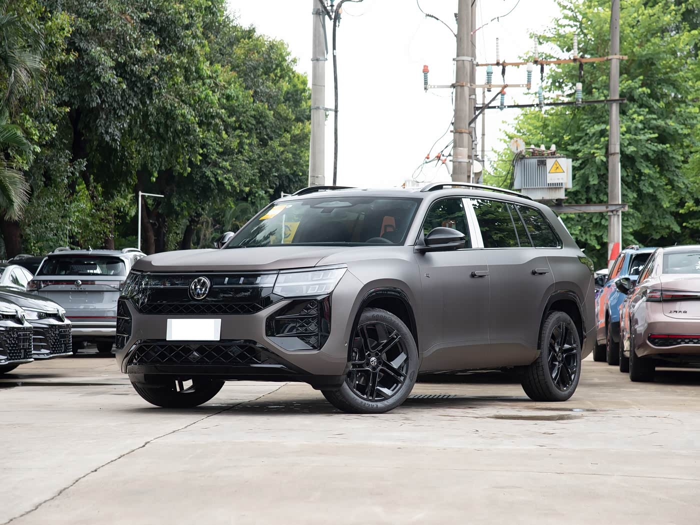 全新大众途昂Pro更新上市！不足35万起售，车长超5米1，搭载2.0T