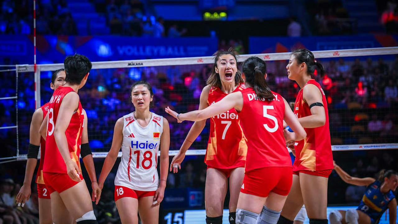 1：3！中国女排丢铜，进攻被虐19分，唐欣打丢自信，庄宇珊发球好