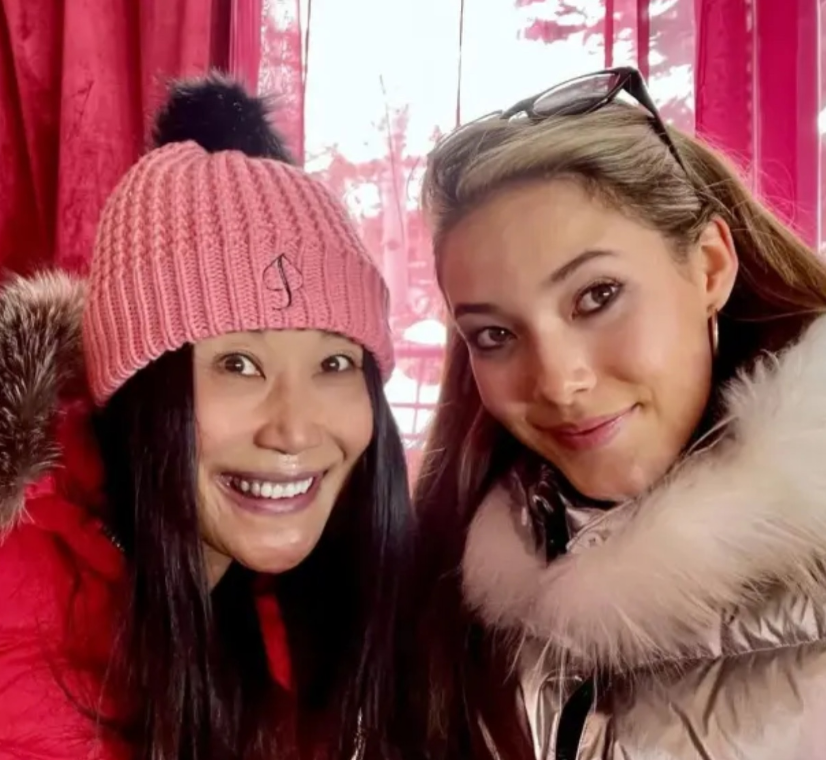 谷爱凌自己有一套宣泄情绪的方法，就是在比赛前找个清静的地方放声高效大哭5分钟，这