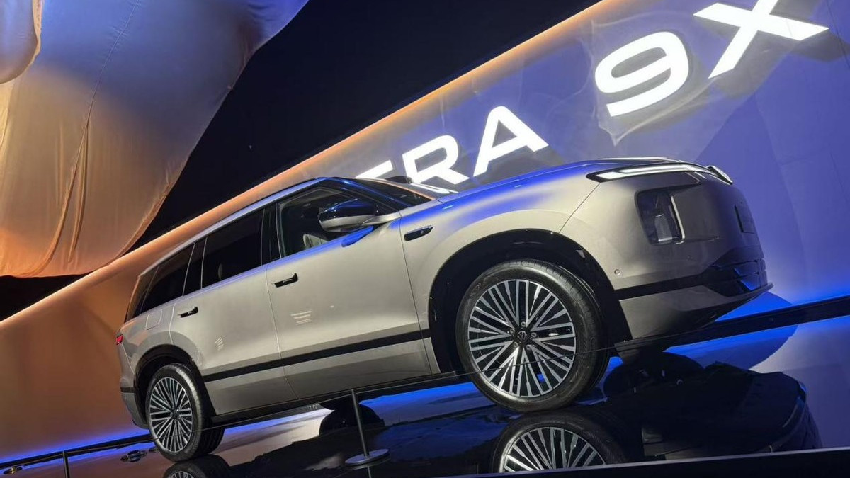 合资9系“孤勇者”！大众ID.ERA 9X甩出三板斧，硬刚国产9系SUV们