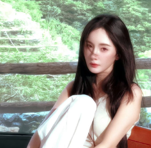 转眼望去这璀璨星河庆幸我也是这其中呐喊的一个