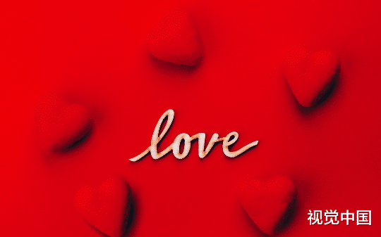 他们的爱情，就像桔梗花花语，永恒而无望的爱。