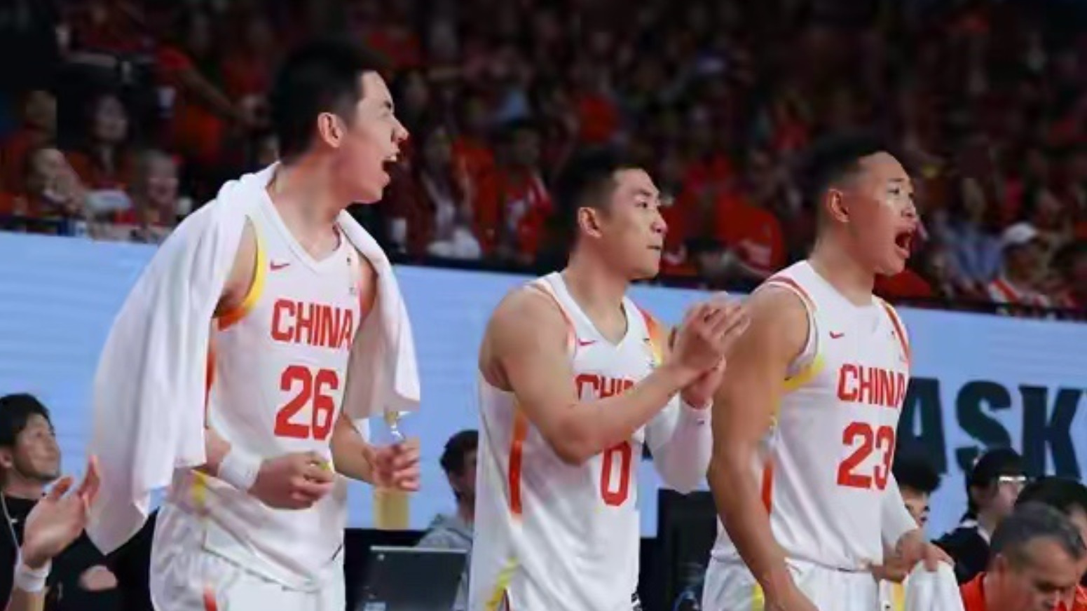 愤怒！FIBA社媒称中国男篮从日本手中偷走胜利，网友：到底谁偷摸心里有数！
