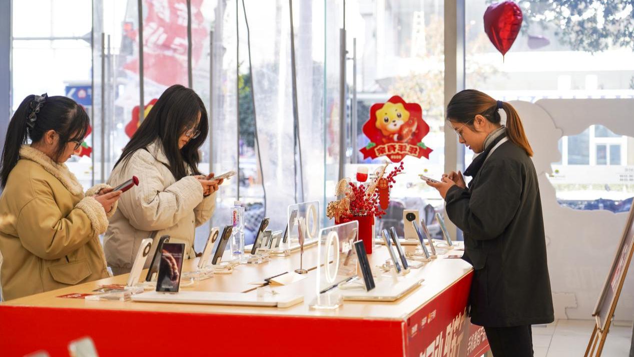 手机碎屏、电池老化免费修！苏宁易购重磅升级“蜜粉会员”