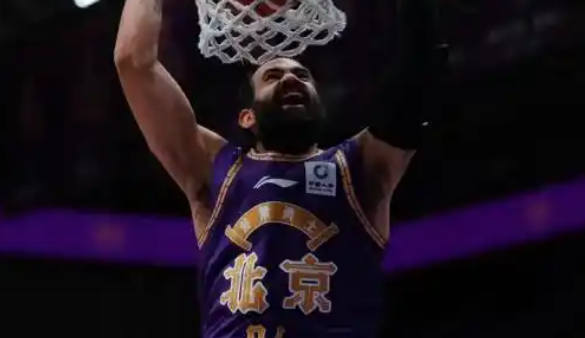 北京时间3月26日，今晚的CBA常规赛第30轮进行最后两场对决，赛程如下：
第一