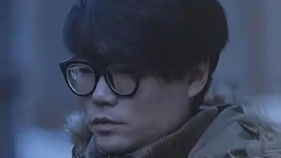 韩国导演金昌珉护子遭围殴致死！监控曝光，施暴者大笑，凶手至今逍遥法外