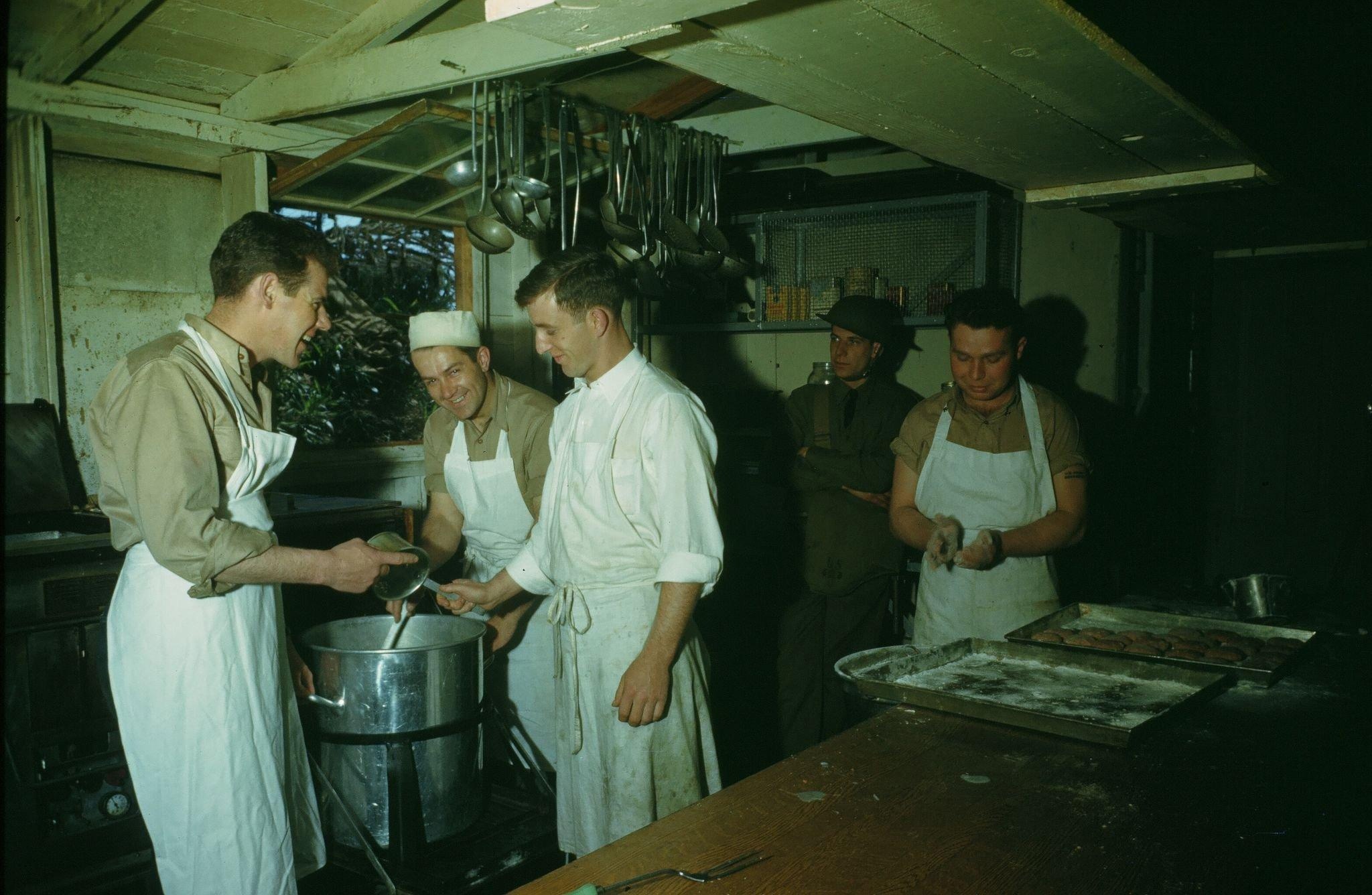  早，恰饭冇？(1942年美国)