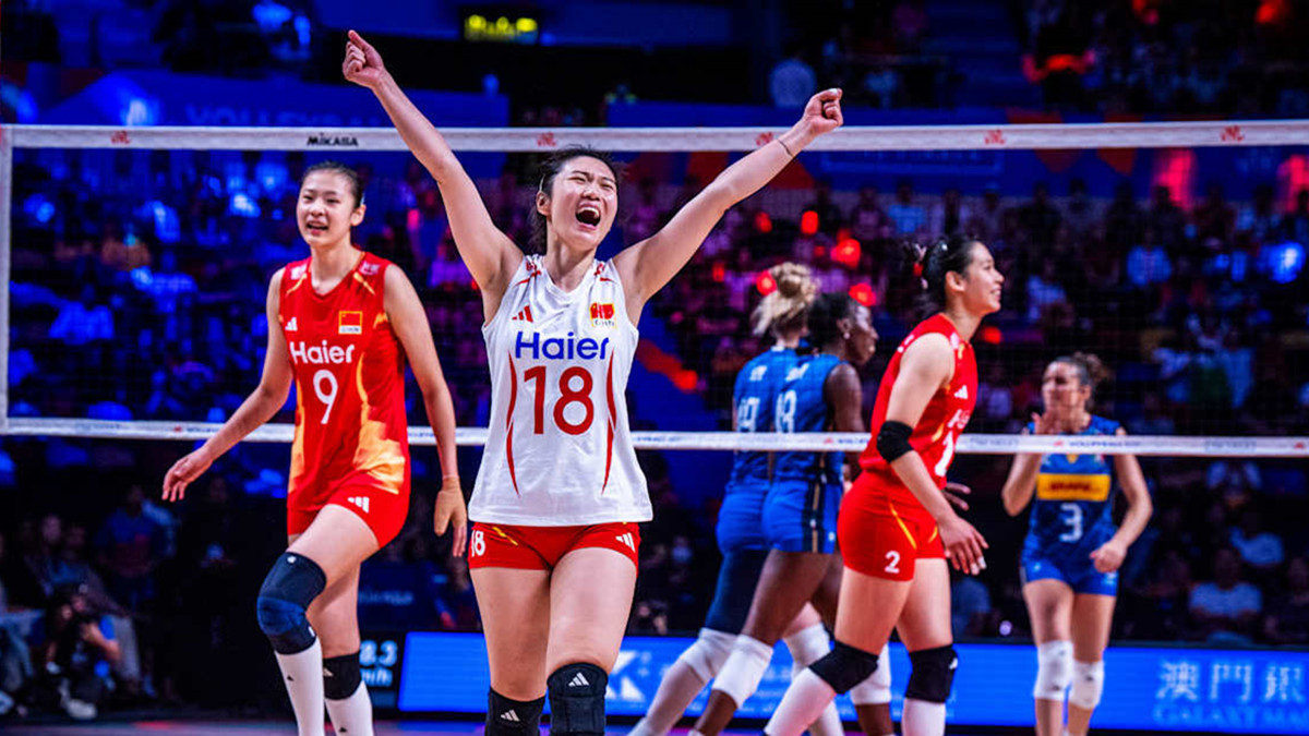 7分、7连发制胜！中国女排3-0哈萨克斯坦，最美新星完美爆发