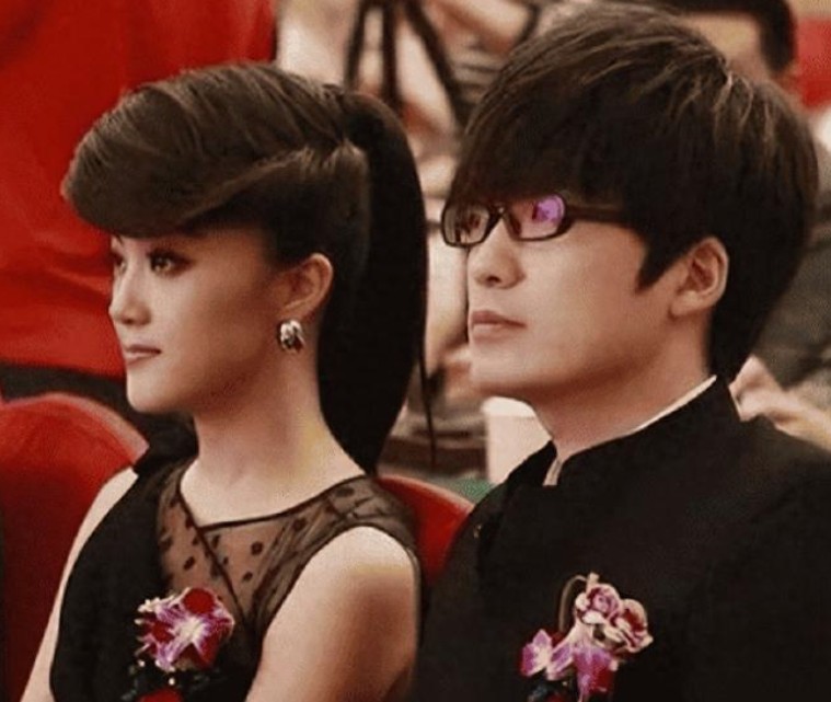 王小海作为一个既已有和睦家庭的男人，他的要求不过分。
 
夫妻24小时腻在一起早