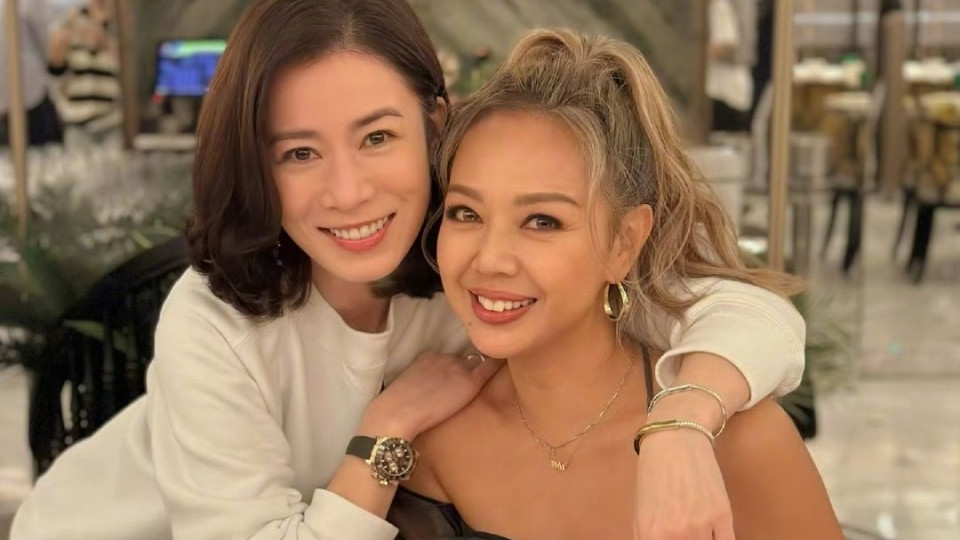 港媒曝女星钟丽淇疑患渐冻症，ICU救治中，母亲兄长皆因渐冻症去世