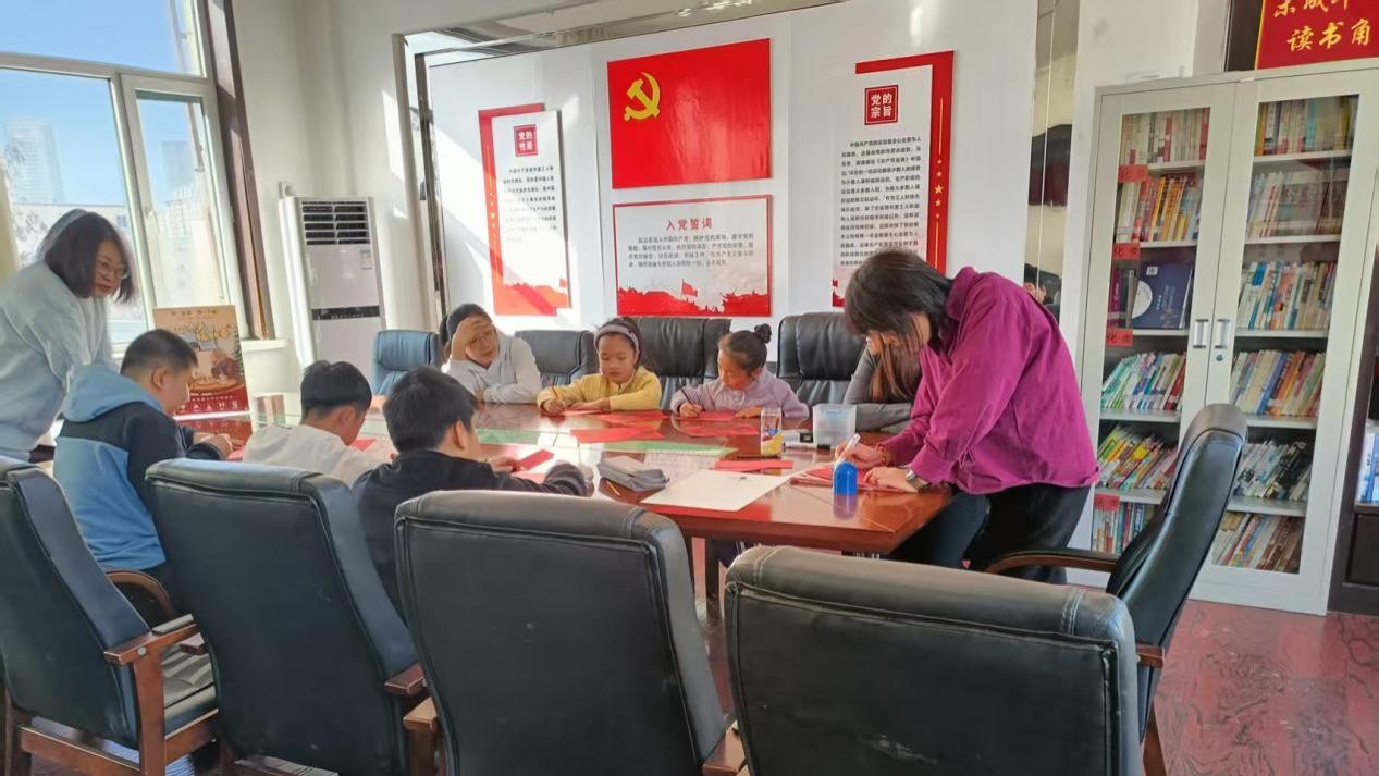 明山区育红社区关工委开展关爱未成年人心理健康主题讲座活动