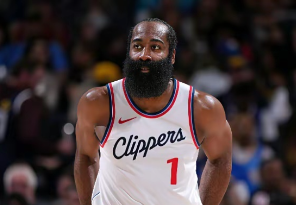 聊聊最适配哈登的5位中锋：卡佩拉不用多说，哈登“喂饼体系”教科书级别的产物。挡拆