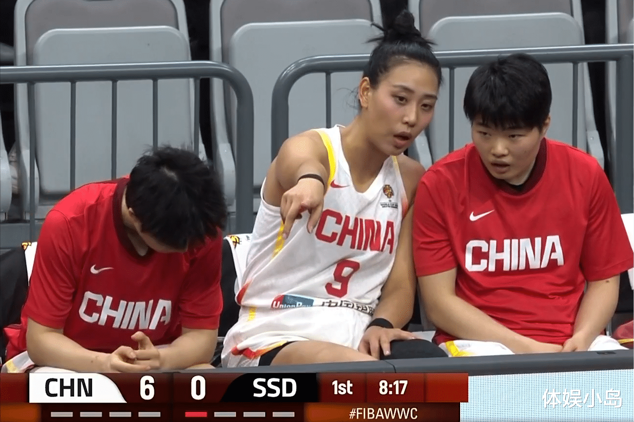 中国女篮：王思雨效率高17分，奇兵14分，李月汝6中1再取一