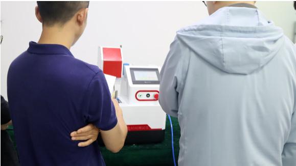 上海某有限公司赴上海理涛考察环氧树脂凝胶化时间测试仪