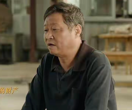 赵亮（三德子扮演者）养了多年的鸡
演技可是一点也没丢。在《我的山与海》里演的刘大