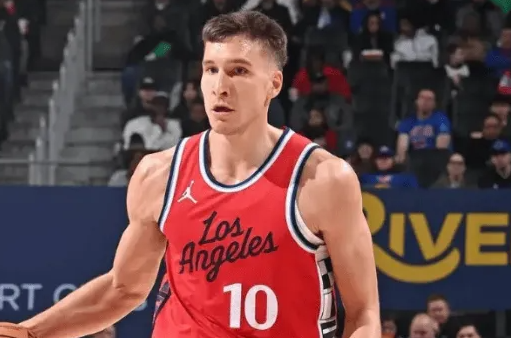 美媒The Athletic记者报道了快船球员近期的伤病恢复情况。
报道称：“洛