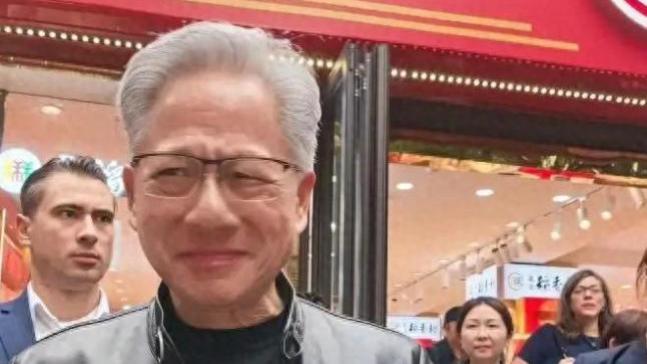 “AI黄仁‘勋’”：传讯陈立武